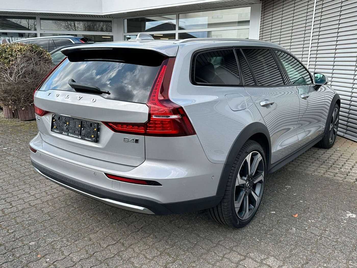 Volvo  Ultimate AWD*Bowers*Standh*AHZV