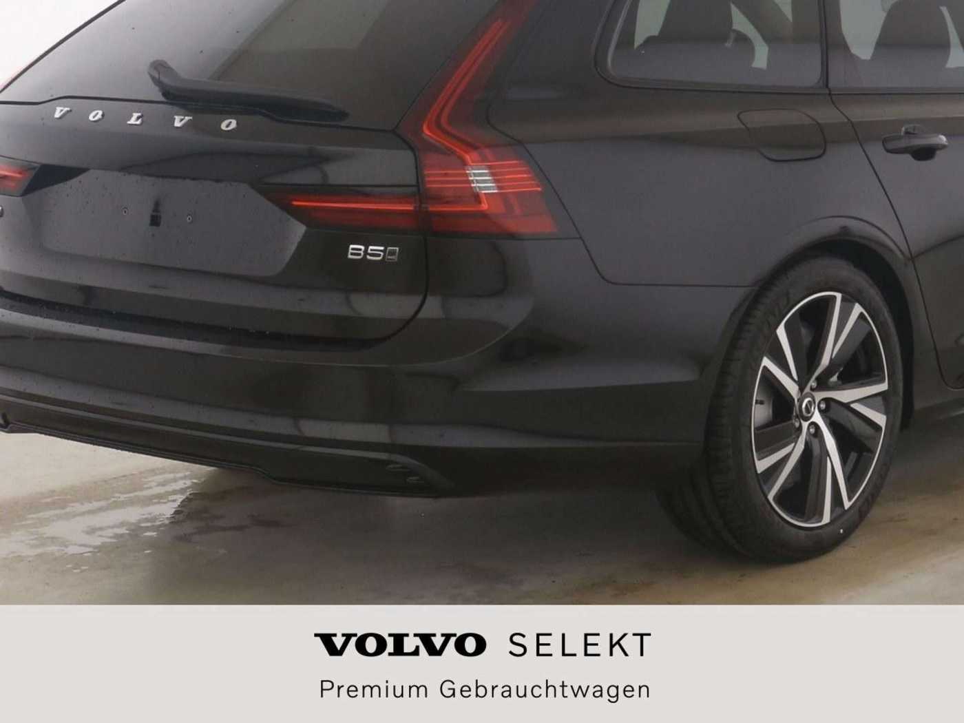 Volvo  Ultimate Dark*AWD*LuftFW*Bowers*Standh*Alarm