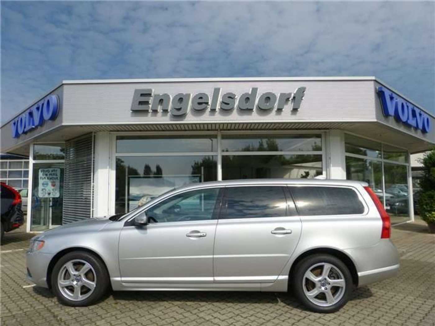 Volvo  D3 Xenon*Navi*SHZ*PDC*Tempomat*Mwst.