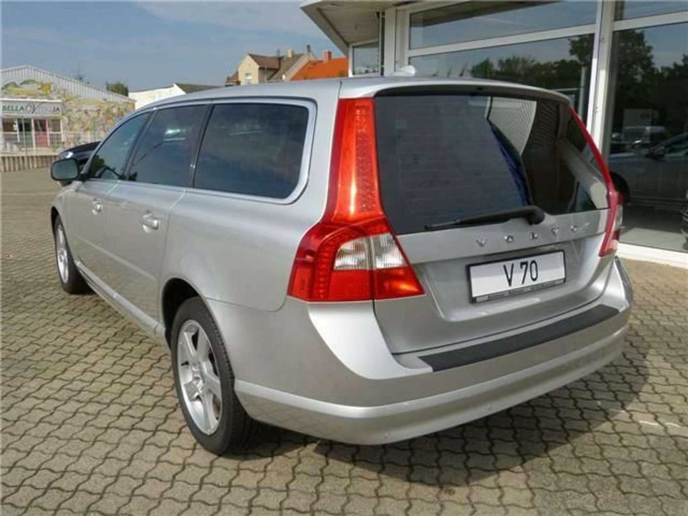 Volvo  D3 Xenon*Navi*SHZ*PDC*Tempomat*Mwst.