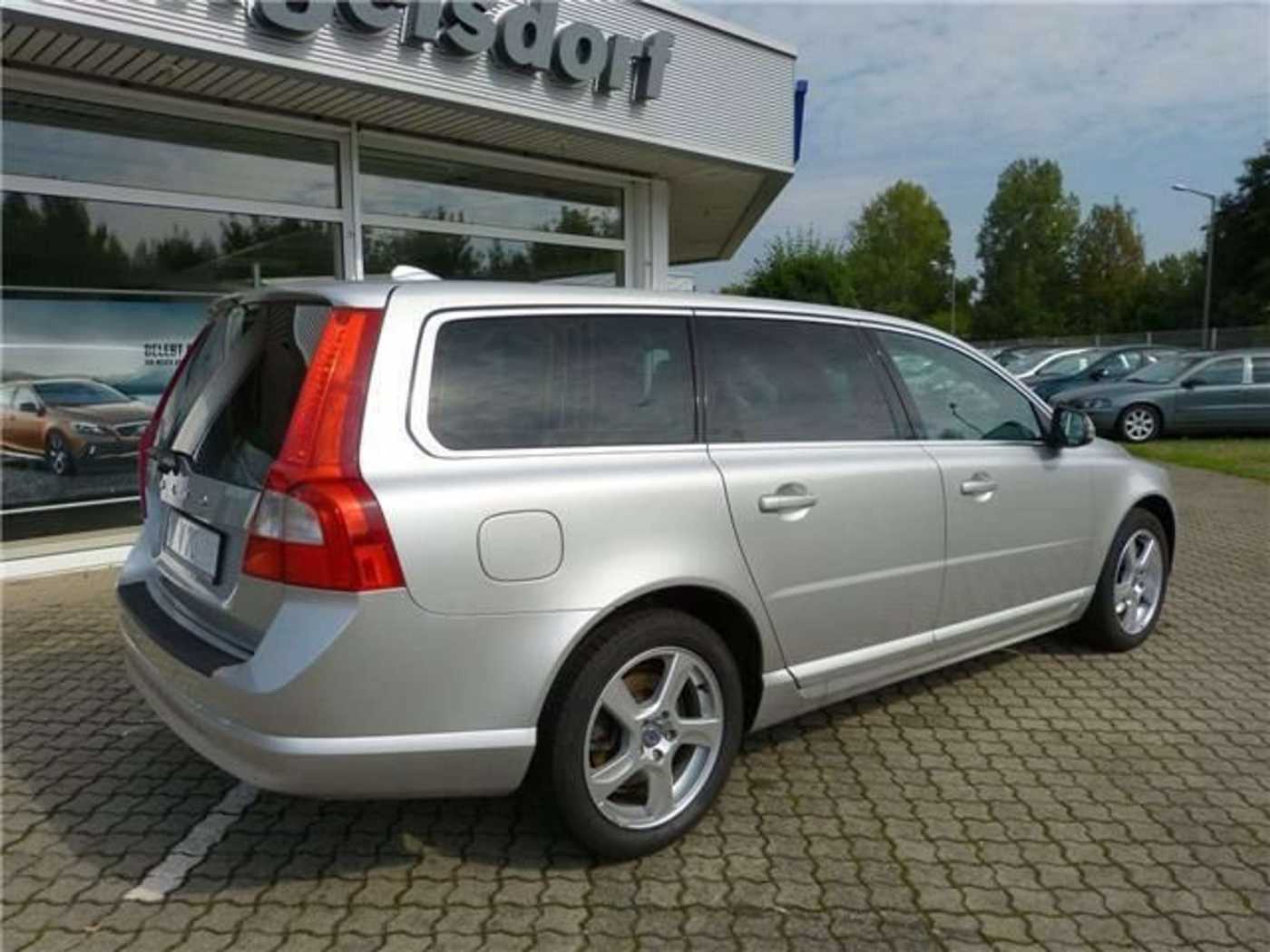 Volvo  D3 Xenon*Navi*SHZ*PDC*Tempomat*Mwst.