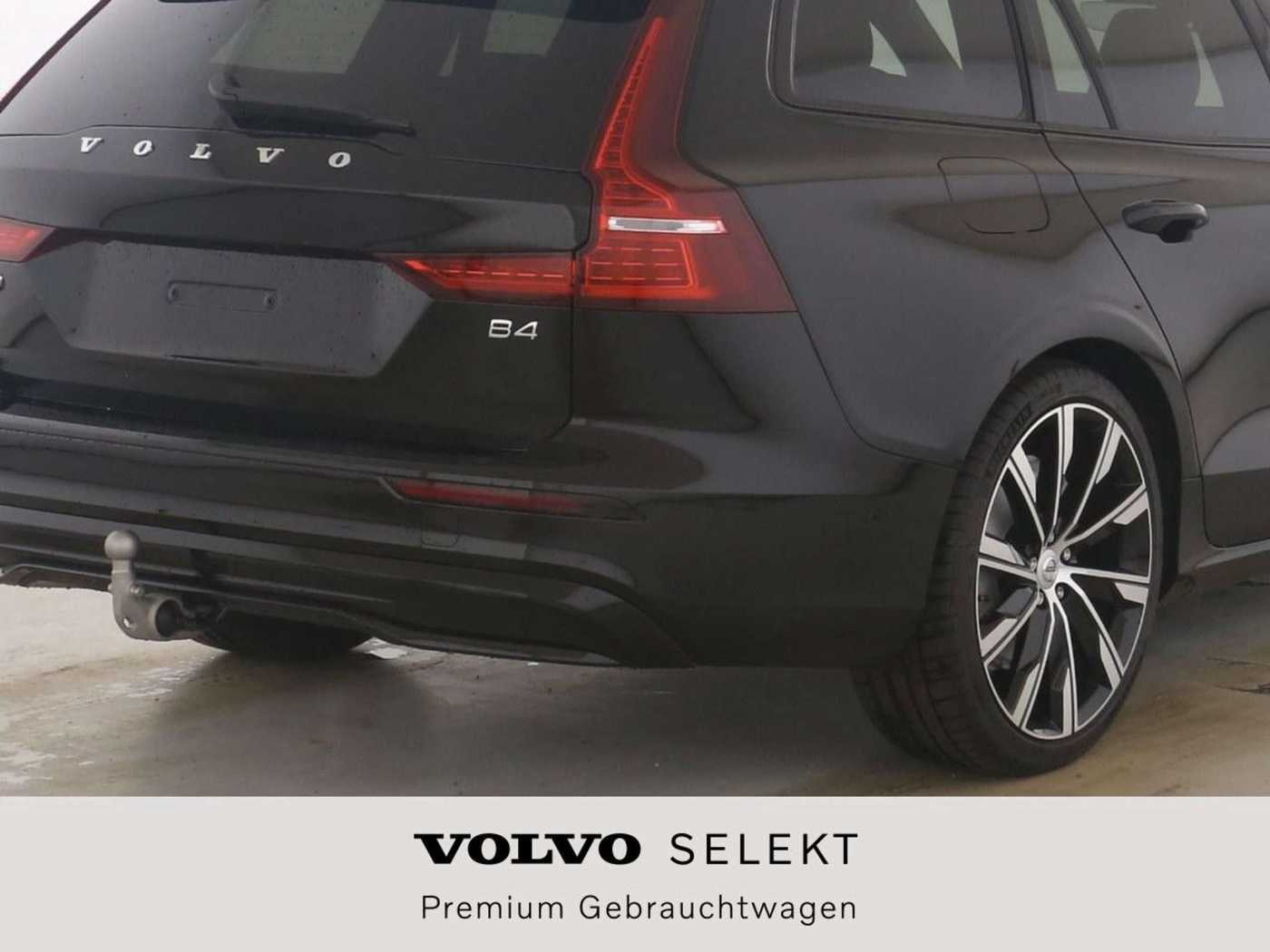 Volvo  Kombi Plus Dark*AHZV*20 Zoll*Schiebedach